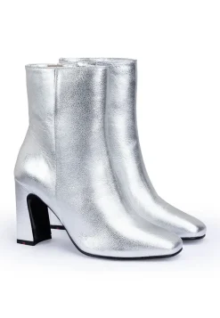 ANKLE BOOT