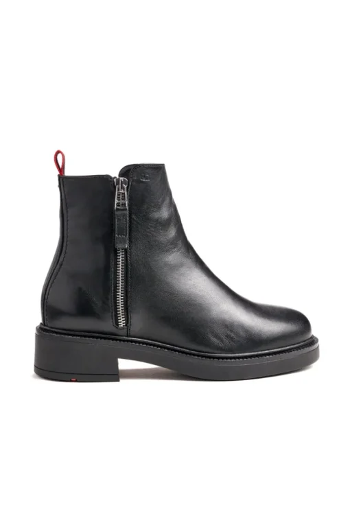 ANKLE BOOT