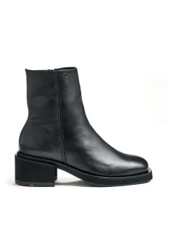 ANKLE BOOT