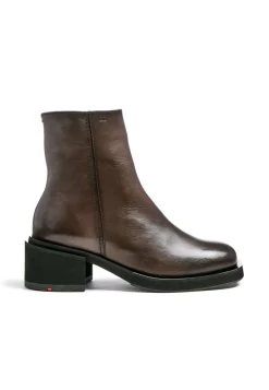 ANKLE BOOT