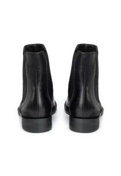ANKLE BOOT