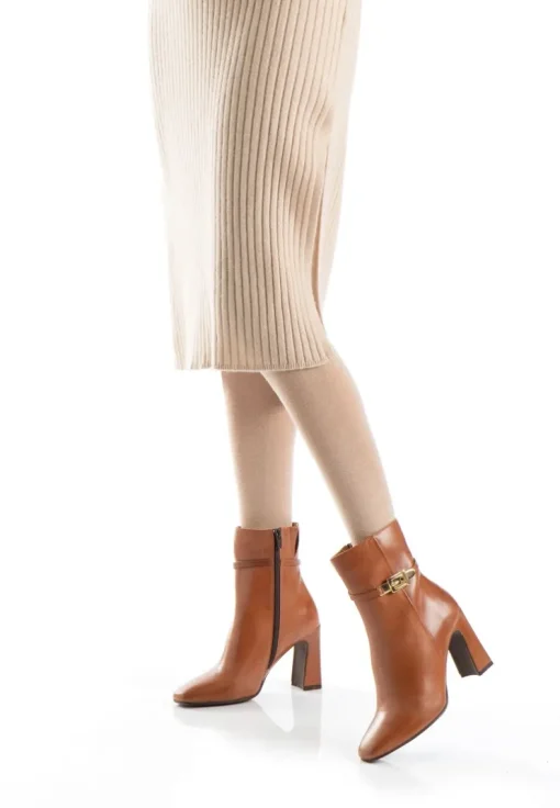 ANKLE BOOT