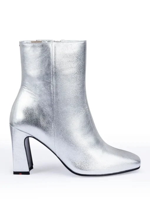 ANKLE BOOT