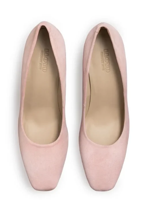 PUMPS