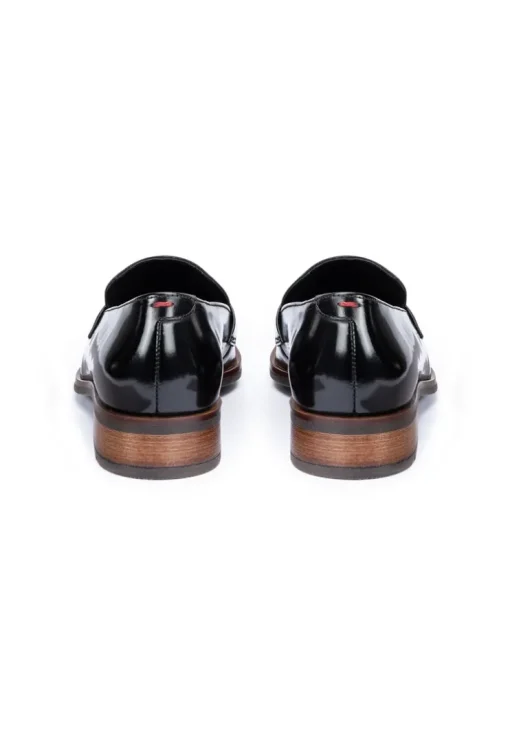SLIPPER