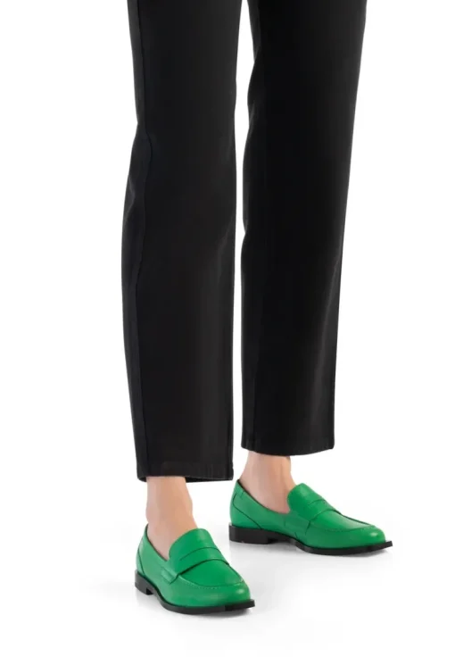 SLIPPER