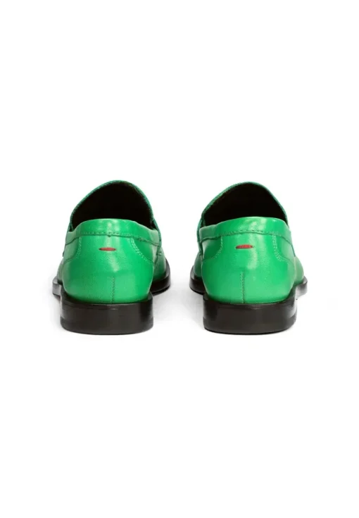SLIPPER