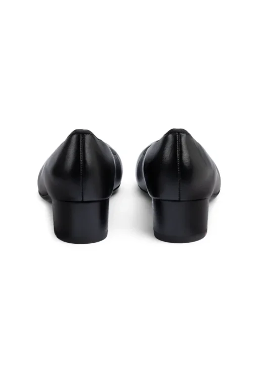 \u200EPUMPS