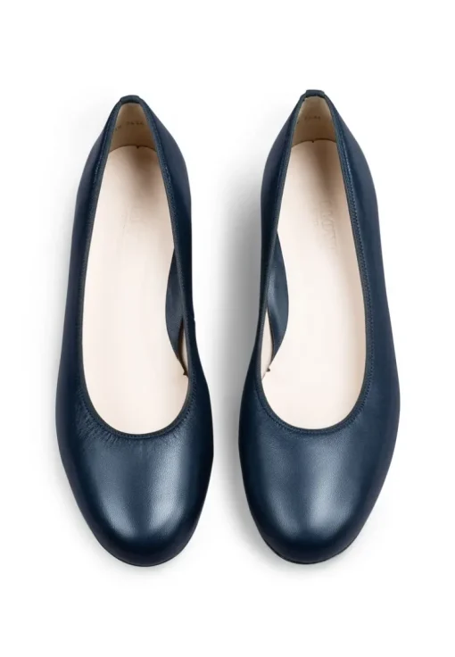 \u200EPUMPS
